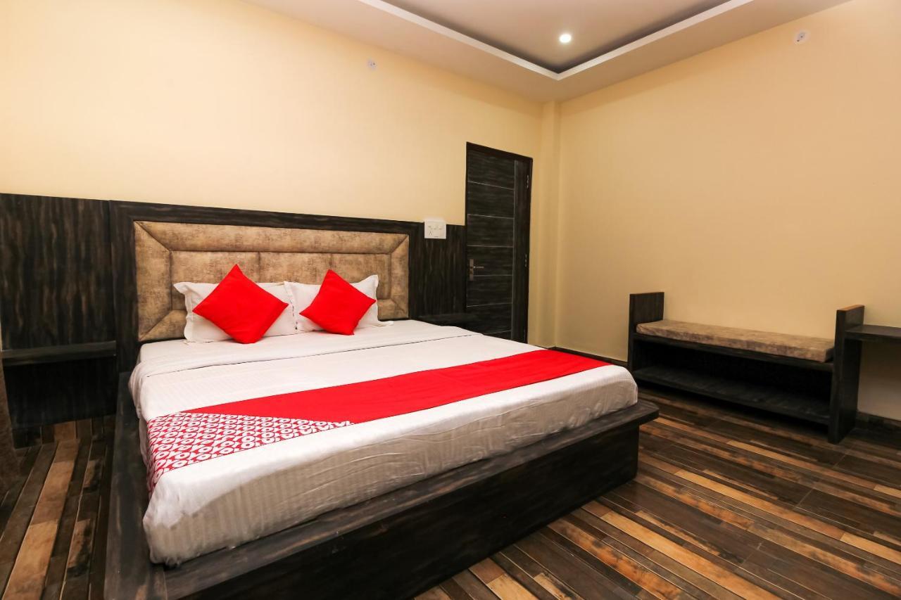 Oyo 39391 Jk Guest House Dharamshala Buitenkant foto