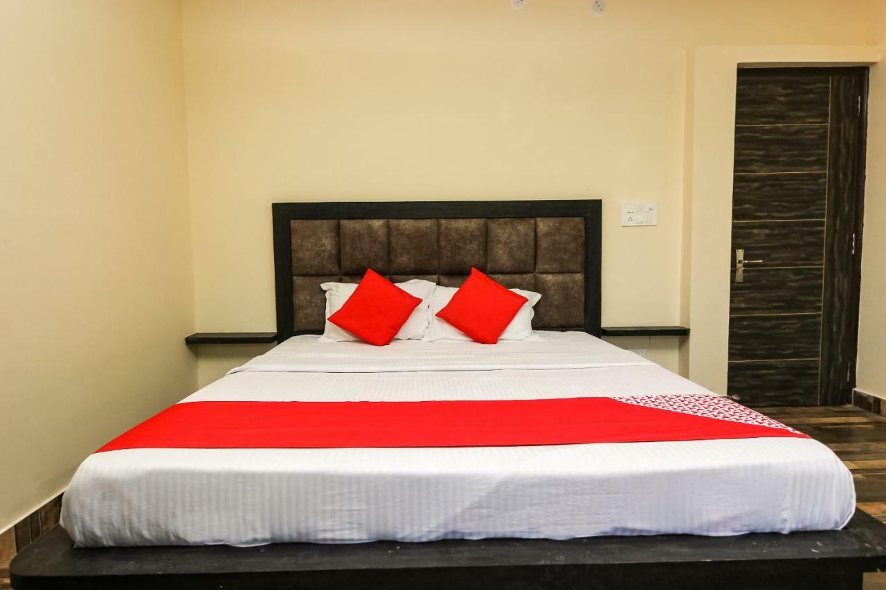 Oyo 39391 Jk Guest House Dharamshala Buitenkant foto